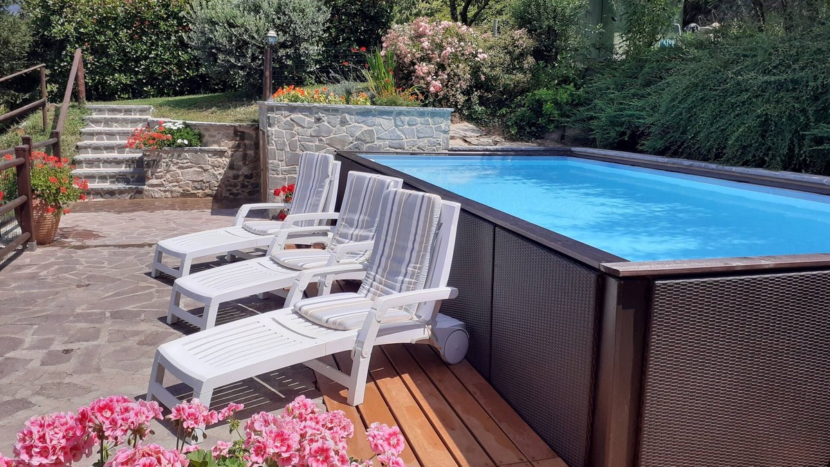 Pieve Fosciana Villa | Villa with own pool, mountain village with restaurant and shop. North of Lucca