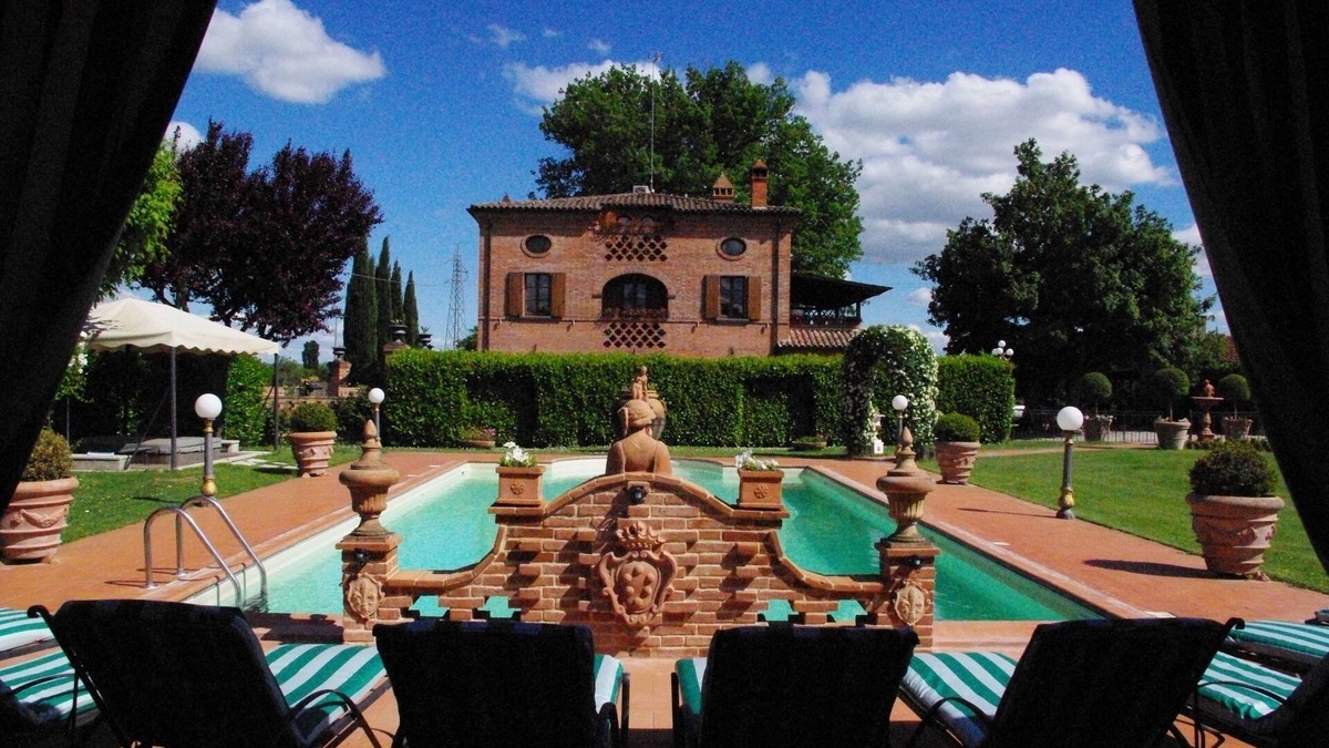 Foiano della Chiana Villa | Villa with private pool, whirlpool, sauna and last minute discounts