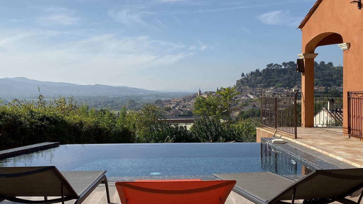 Cadenet Villa | Villa with panoramic view, swimming pool and indoor spa