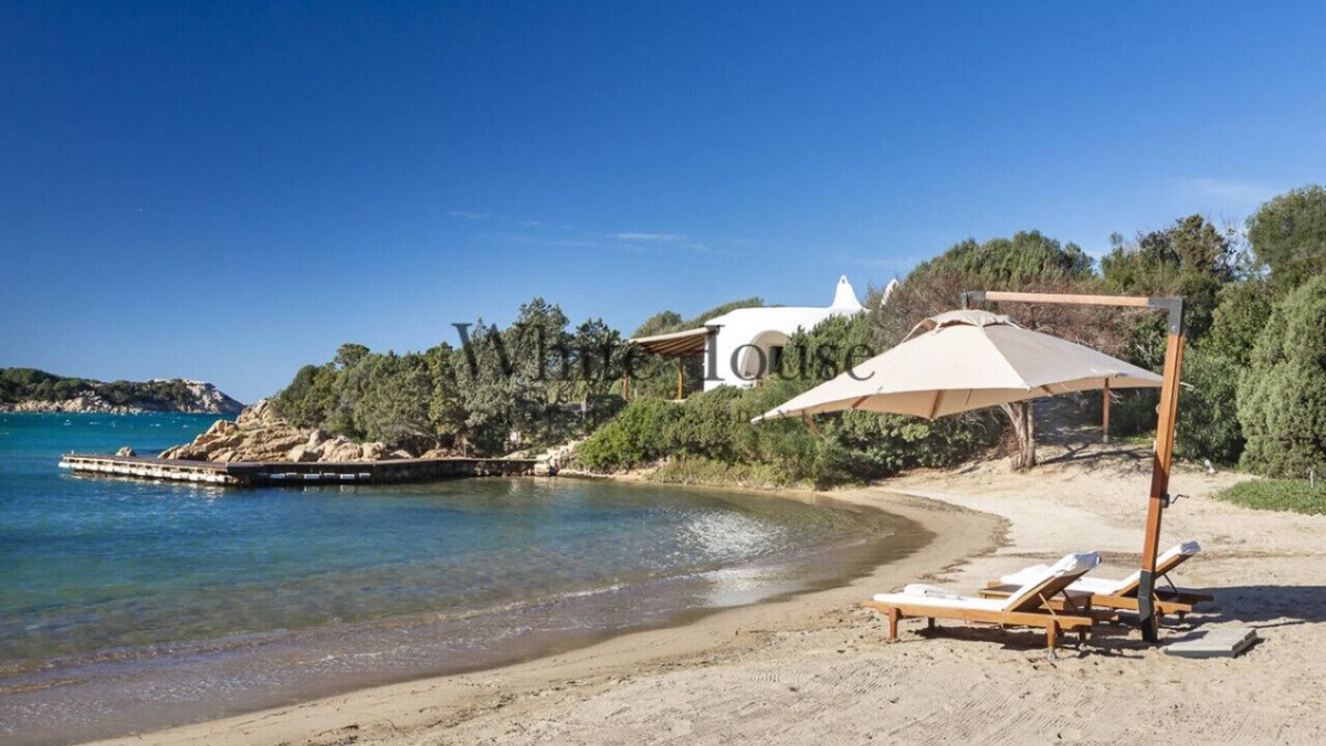 Liscia di Vacca Villa | Villa with Pool, Beach, Wharf in Porto Cervo