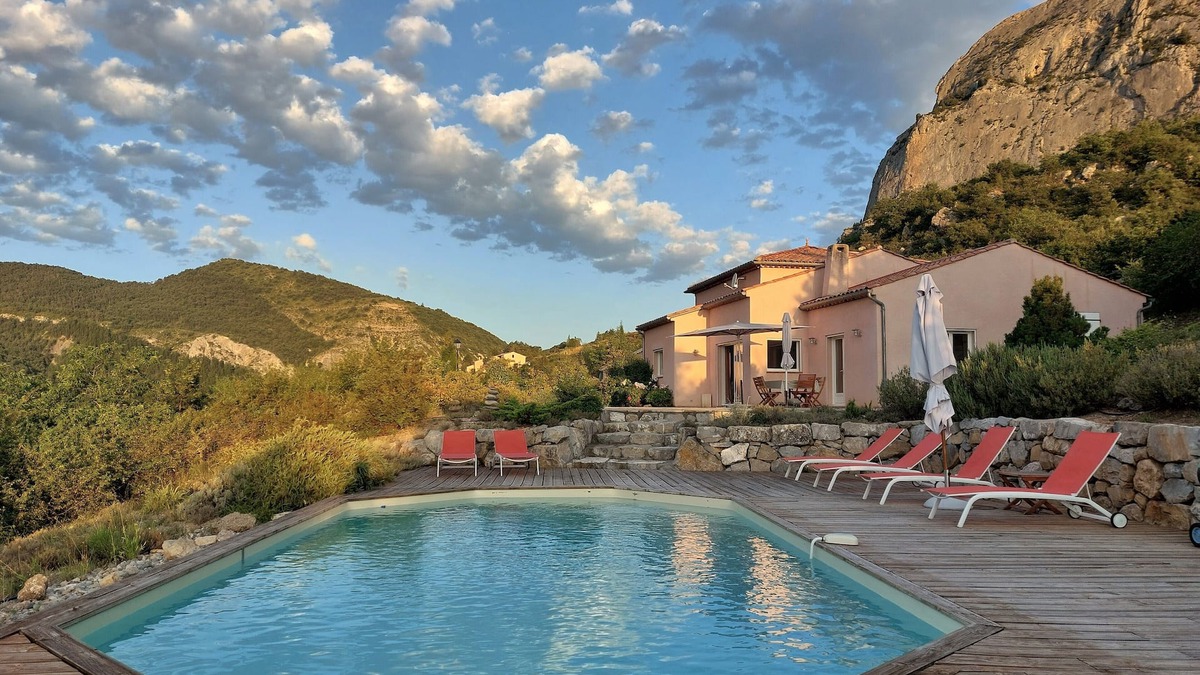 Orpierre House | Villa with pool and breathtaking view