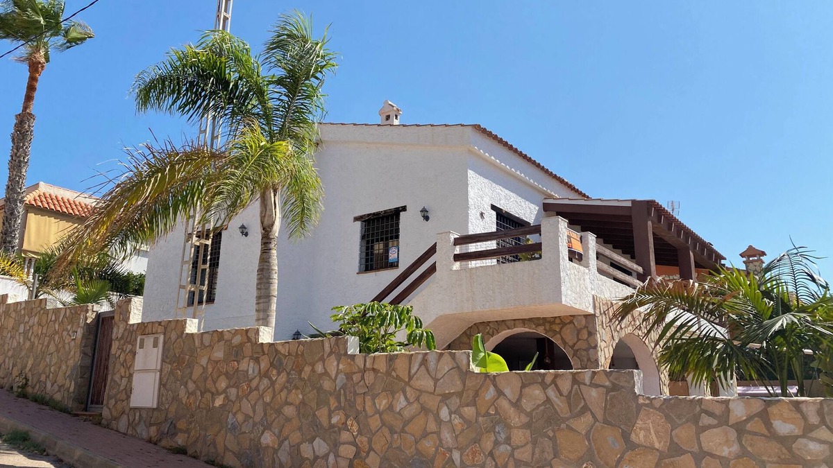 Calabardina Villa | Villa with pool and views of the sea and Cape Cope