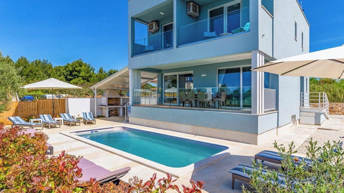 Fazana Villa | Villa with Pool and Sea View in Fazana - Horizont