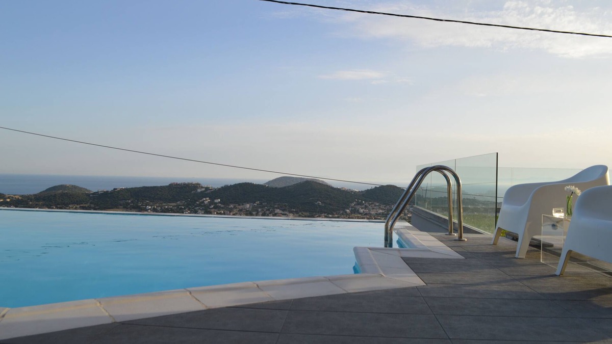 Anavyssos Villa | Villa with pool in Anavyssos - View to Saronikos