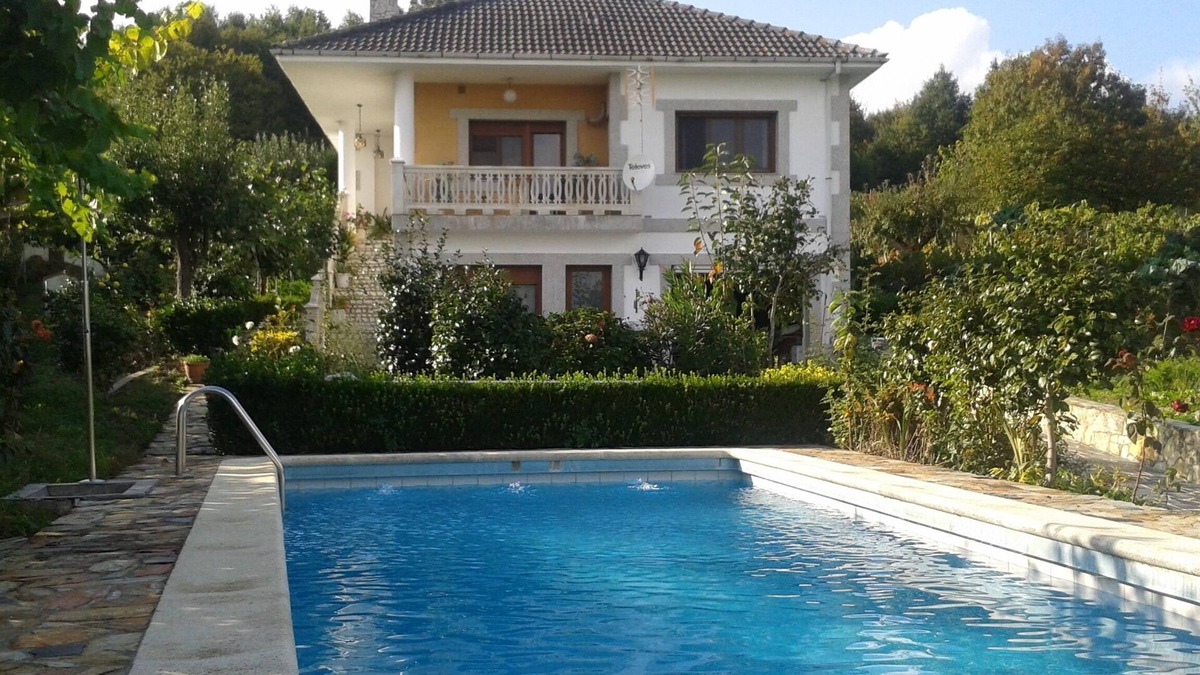 Castro Villa | Villa with Pool in the Ribeira Sacra