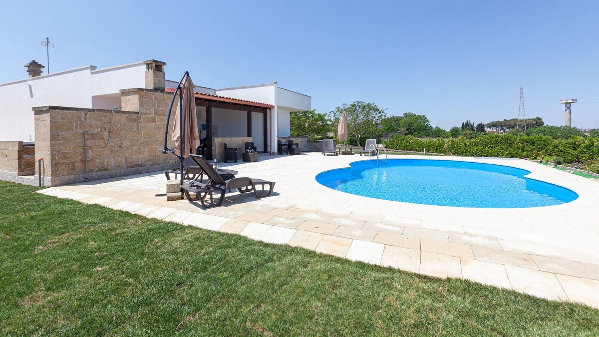 Sogliano Cavour Villa | Villa with pool, jacuzzi, sauna, billiards m860