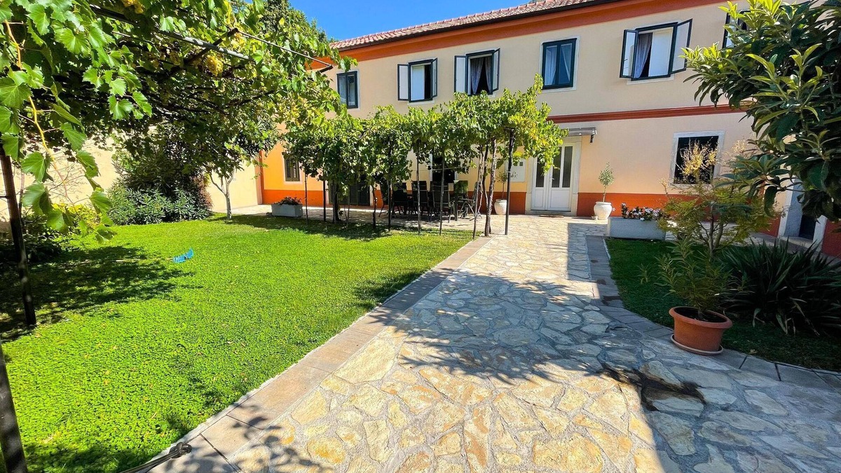 Drivenik House | Villa with pool near Adriatic Coast