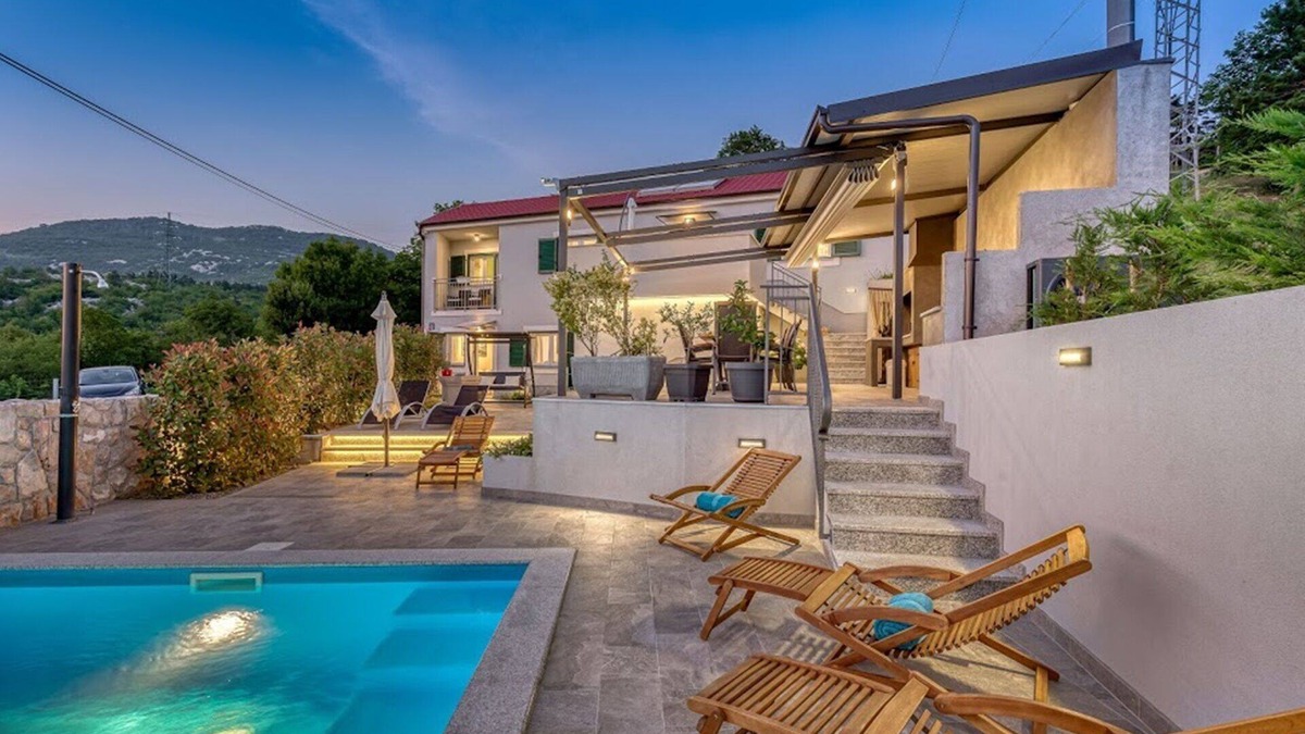 Hreljin House | Villa with pool, terrace, barbecue, children's playground, sauna and gym