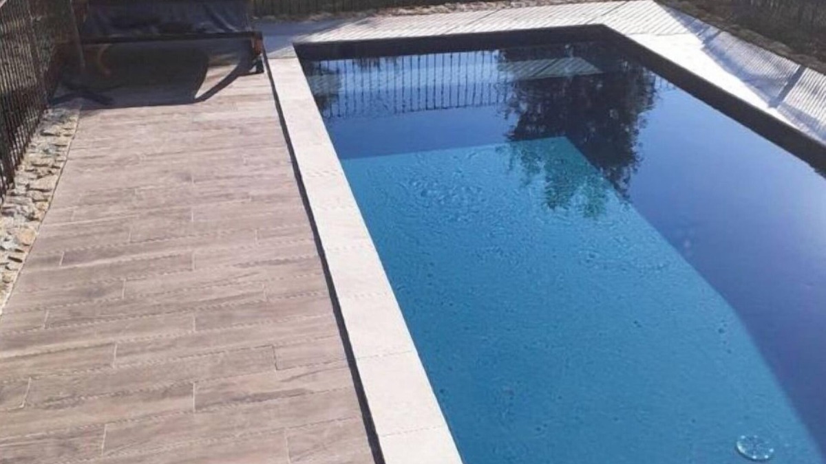 Jouques Villa | Villa with pool + unusual accommodation in a tree