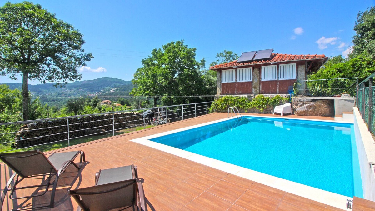Ribeira Cottage | Villa with private pool near Gerês