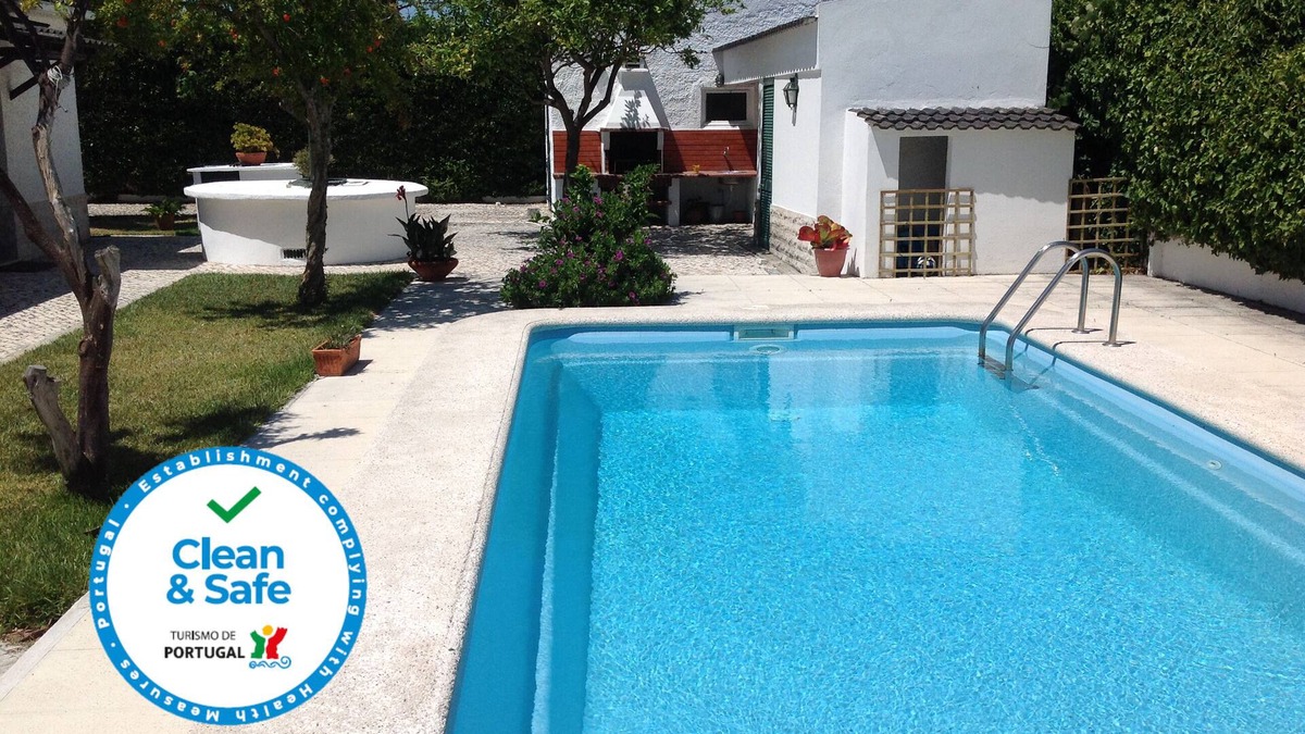 Seixal Cottage | Villa with Private Pool (Casinha dos Avós)