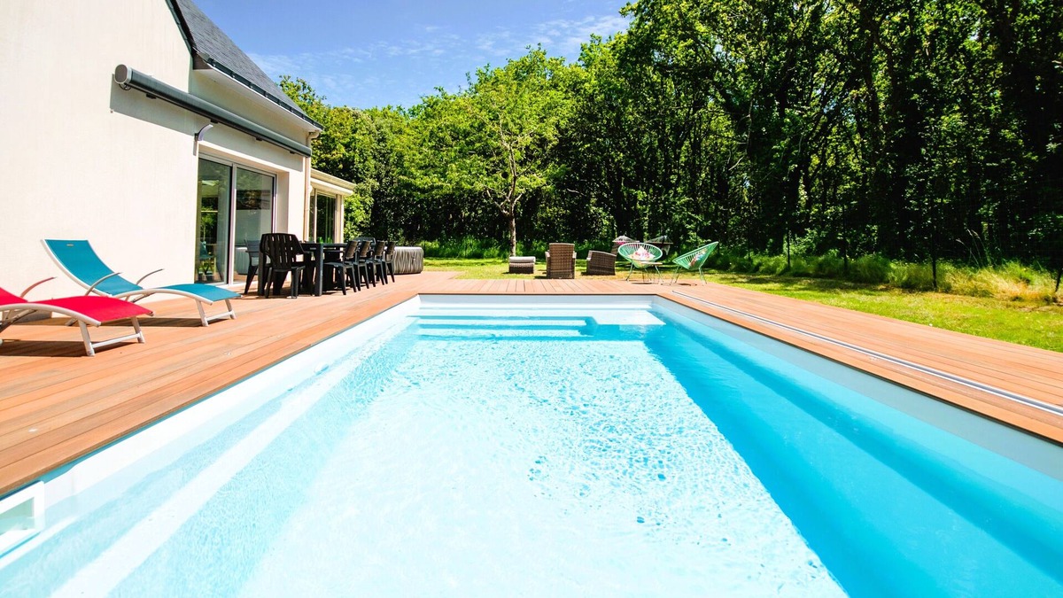 La Turballe Villa | Villa with private pool, spa, beach and shops within walking distance