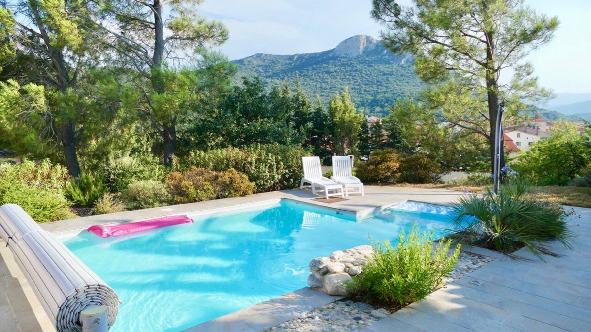 Saint-Arnac Villa | Villa with private pool and panoramic views of the mountains and the village