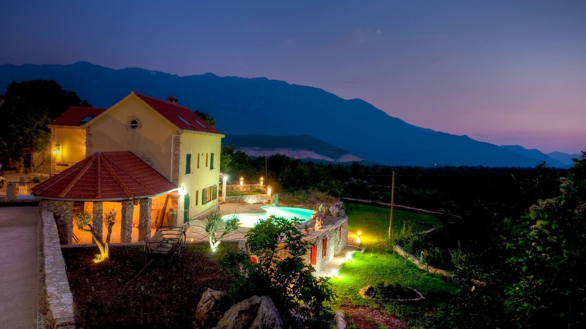 Sestanovac Villa | Villa With Private Pool