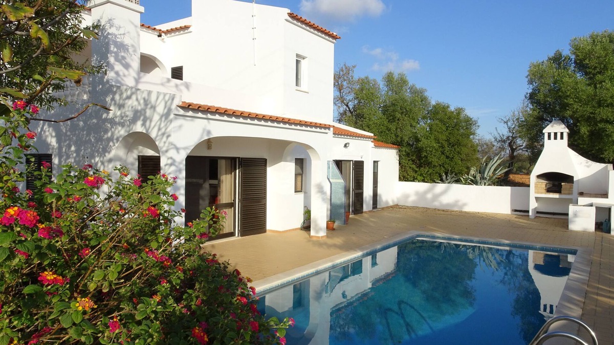 Vale Covo Villa | Villa with Private Pool and Sea View, Family Friendly, Shaded Detached Pavillion
