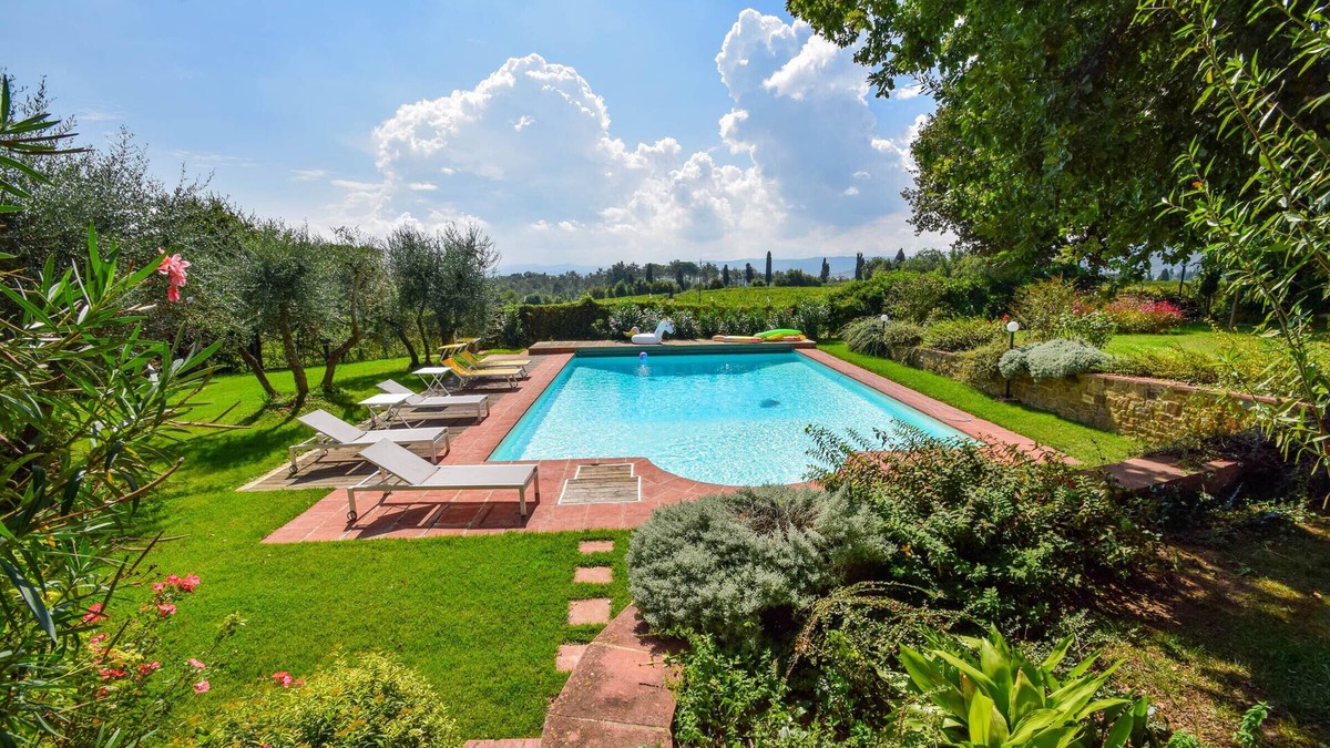 Lucignano Villa | Villa with private pool, air conditioning, 4km from town, 30km Siena & Arezzo