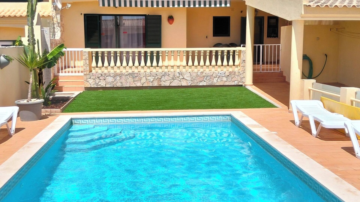 Urbanizacao dos Calicos Villa | Villa with Private Pool Near Albufeira Center and Beach