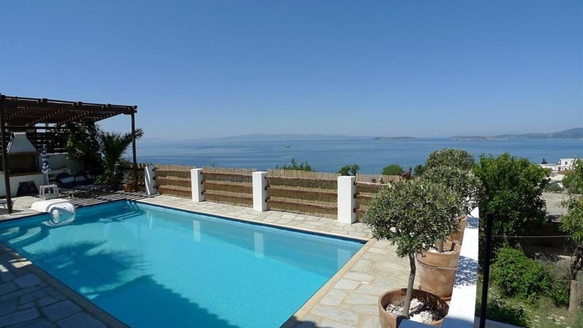 Loutraki Villa | Villa With Private Pool And Panoramic Views Over The Aegean Sea. Fully Equipped