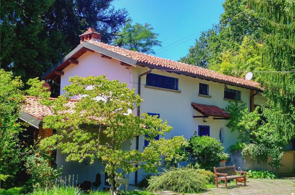 Tradate Villa | Villa with private pool and garden