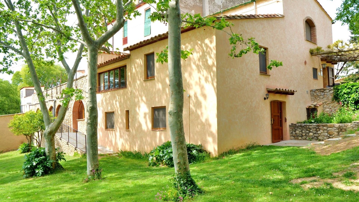 Vilademuls Villa | Villa With Private Pool in Beautiful Nature - Half an Hour From Costa Brava