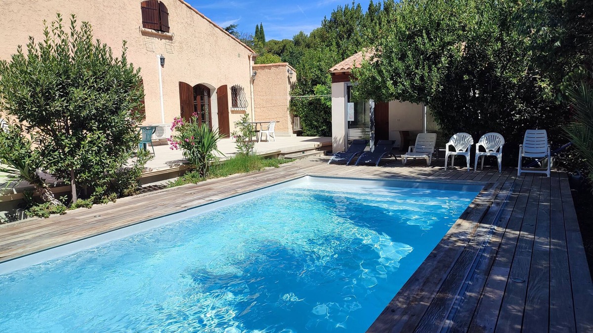 Allauch Villa | VILLA WITH PRIVATE POOL