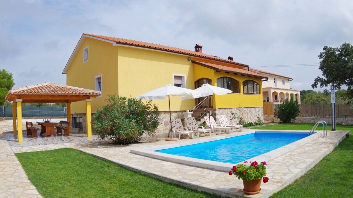 Jursici House | Villa With Private Pool In Village Juršići