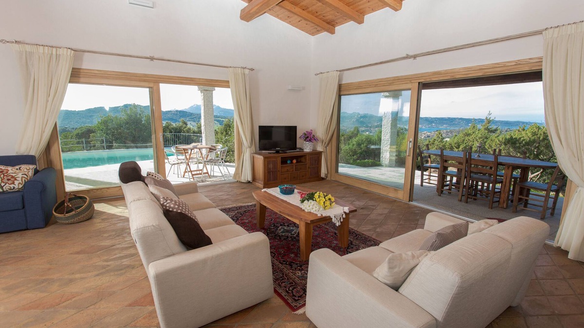 Arzachena Villa | VILLA WITH SEA VIEW POOL