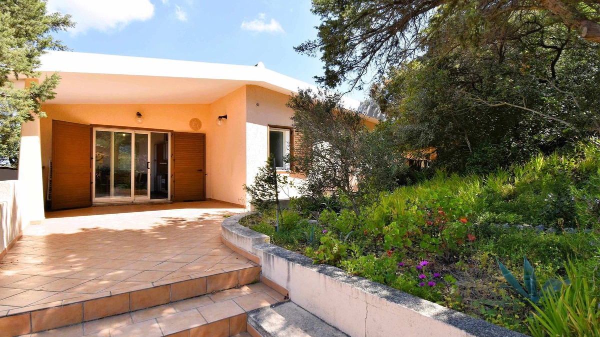 Rena Majore House | villa with sea view in residence (Rena Majore)