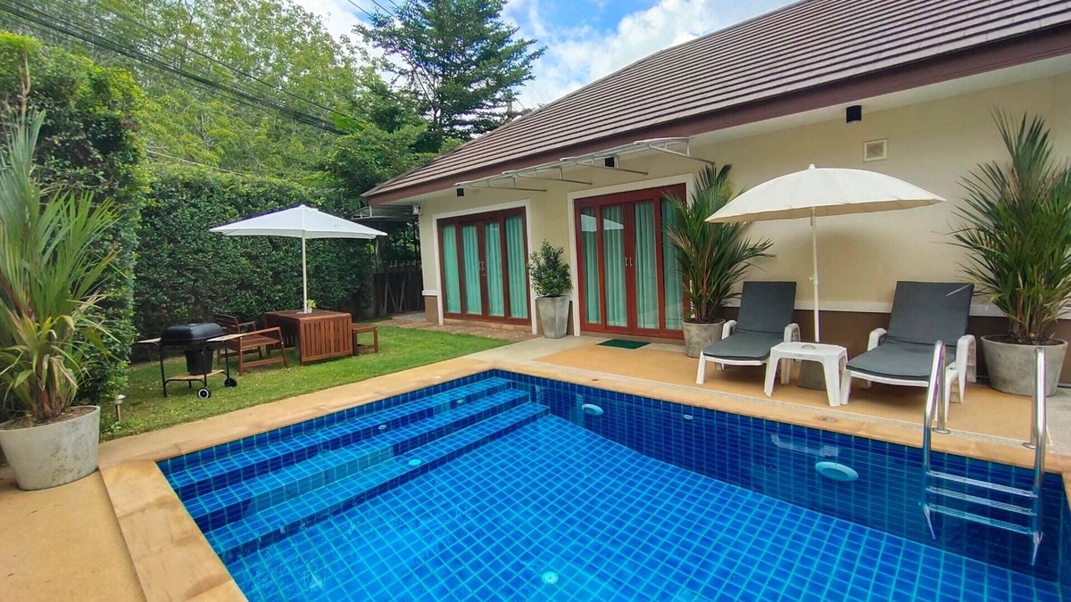 Krabi Villa | Villa with spacious garden, modern kitchen, fine interior, barbecue grill