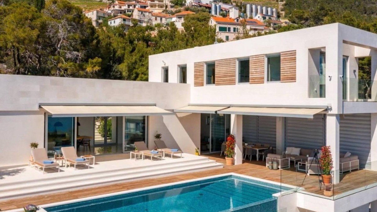 Sveta Nedjelja Villa | Villa With Spectacular Sea Views in Sveta Nedjelja