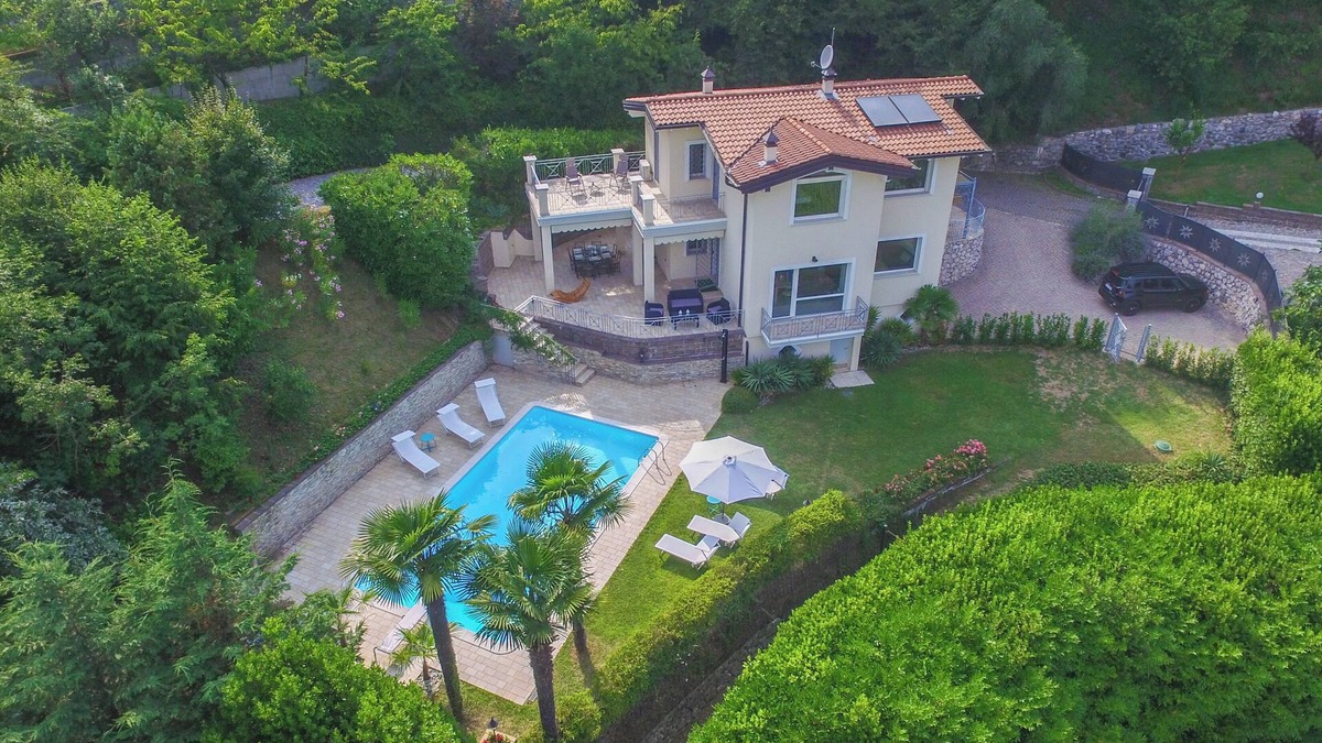 Cunettone-villa Villa | Villa with swimming pool, breathtaking view, pets allowed, for familiesn