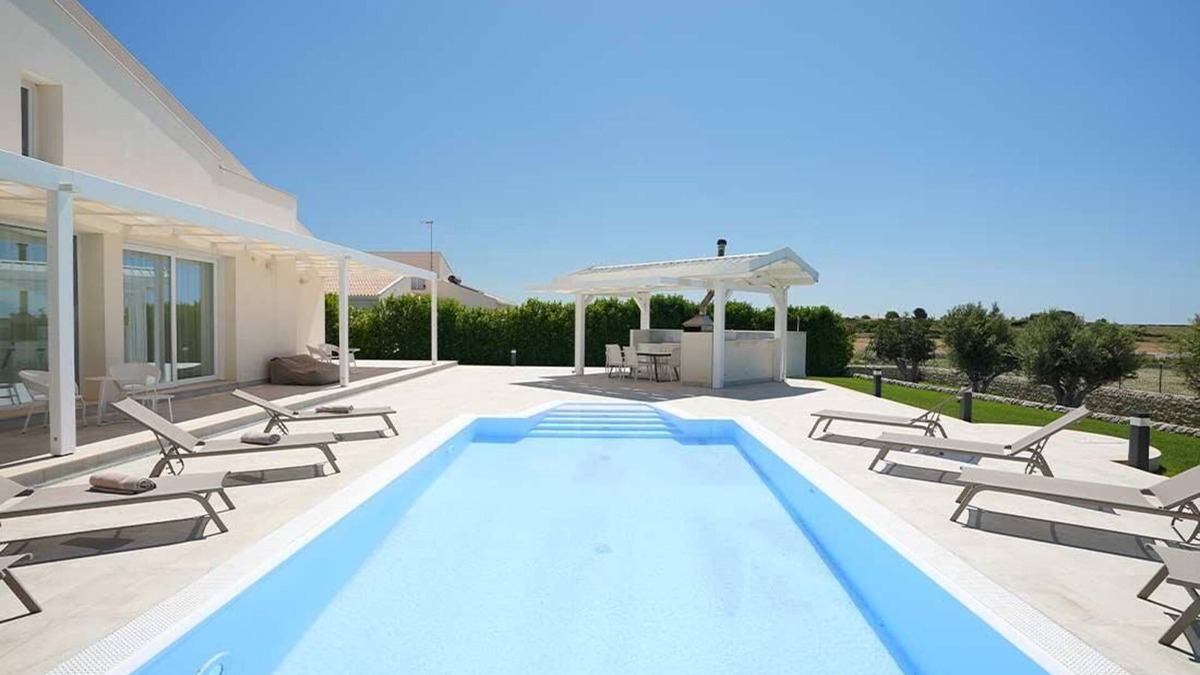 Modica Apartment | Villa with swimming pool in the Modica countryside