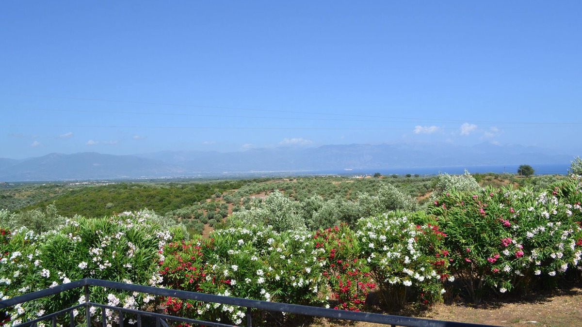 Messini Villa | Villa with terraces and large garden, 5 minutes from the beach