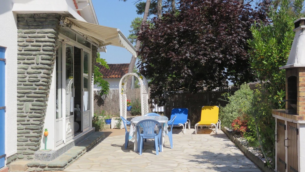 La Faute-sur-Mer Villa | Villa with trees, a lot of charm, quietness and peacefulness guaranteed