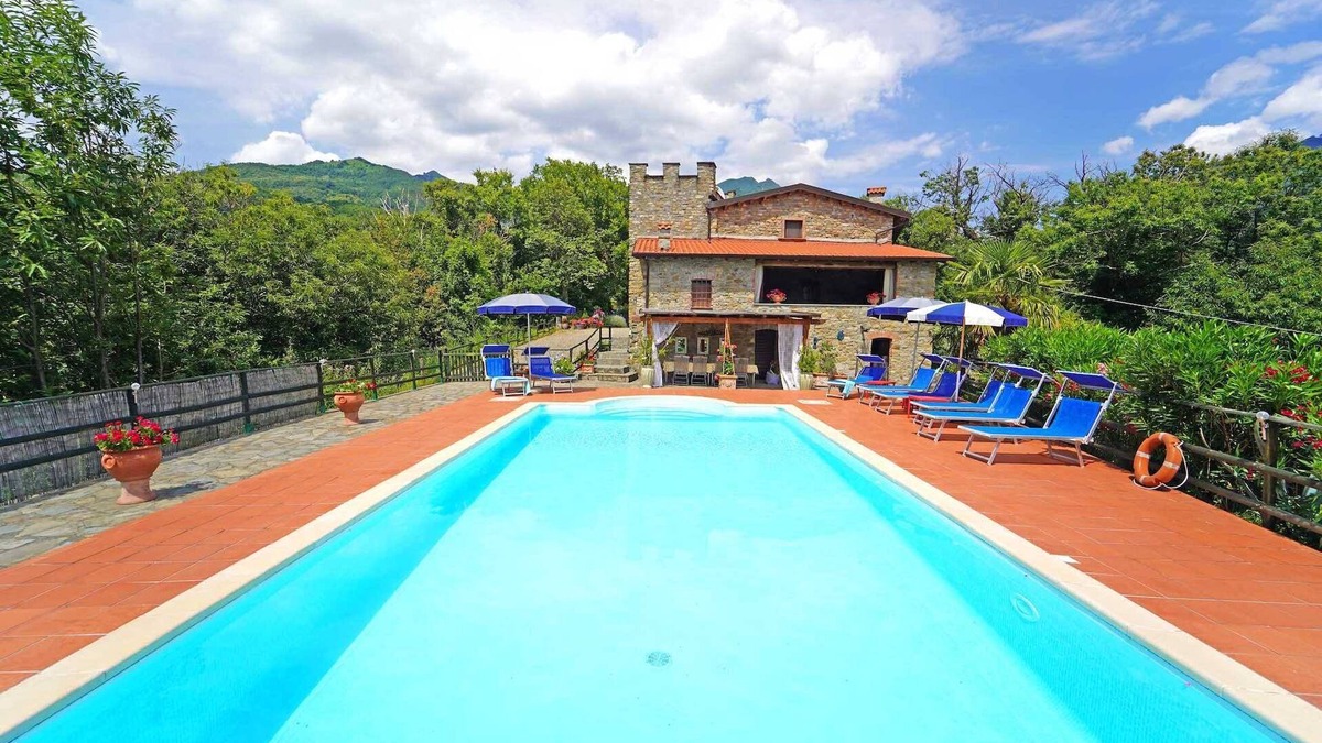 Tavernelle Villa | Villa With Utmost Privacy For Peaceful Holiday