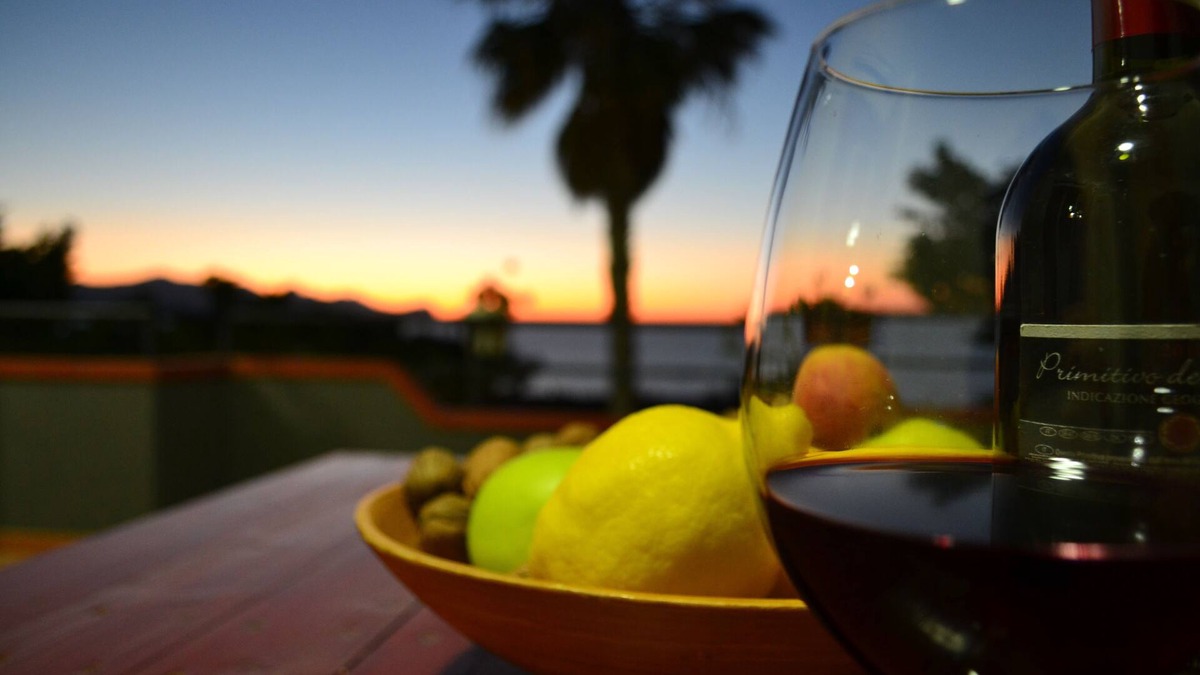 Alcamo Marina Villa | VILLA WITH VIEWS OF THE SEA 200 METERS FROM A BROAD BEACH SAND