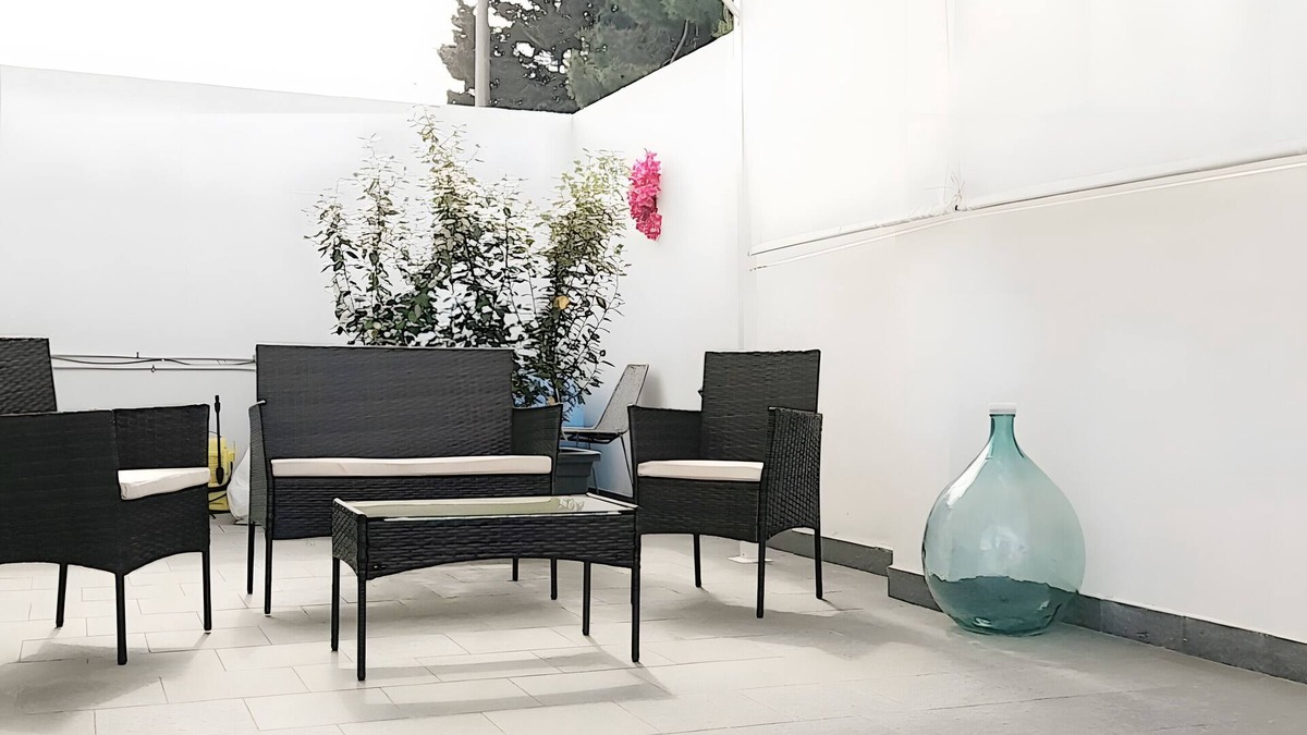 Municipio 5 House | Villa XI: the sea just steps away!