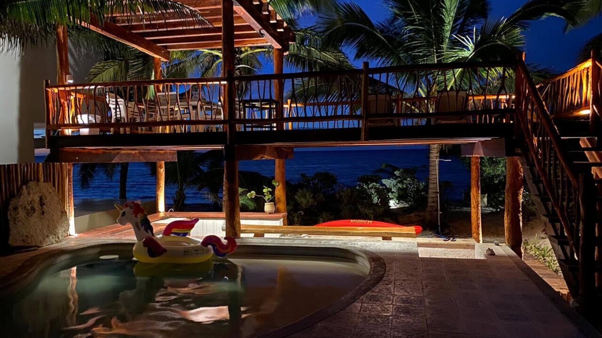 Telchac Puerto House | Villa Zazil-beachfront home with pool and pool bar and internet included
