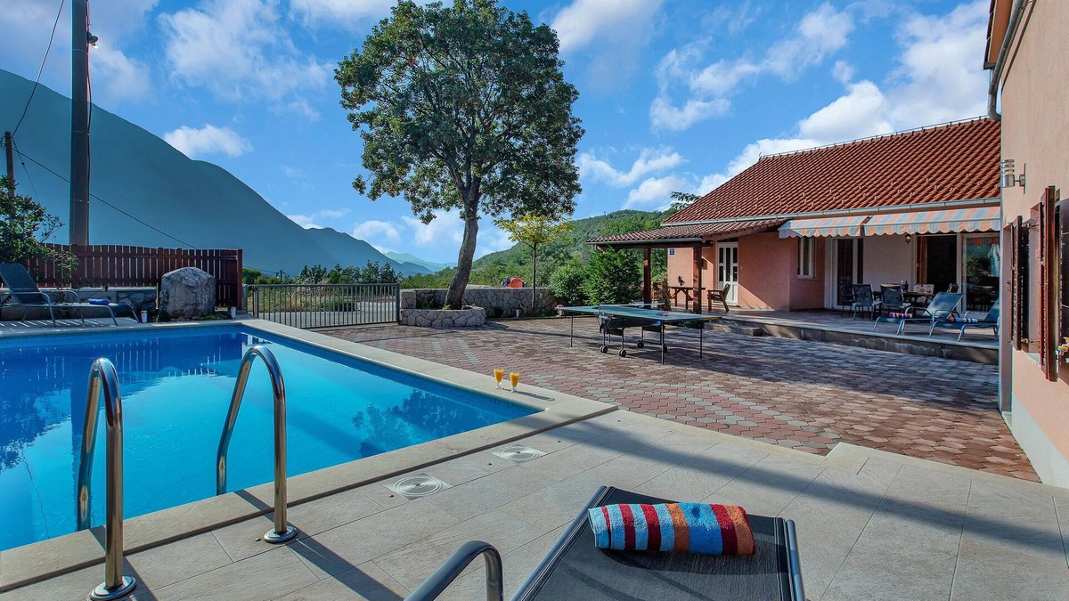 Rastovac House | Villa Zvonimir