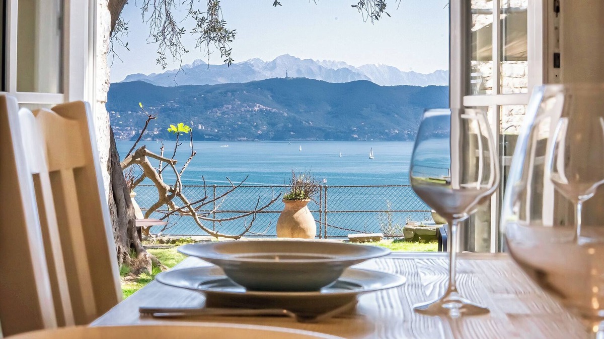 Portovenere Villa | VILLACASTELLOPORTOVENERE WITH LARGE GARDEN AND MEMORABLE SEA VIEW
