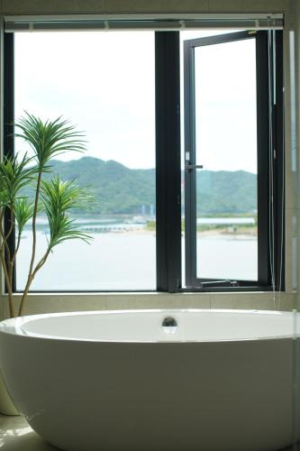 Fukura Villa | Villacation the Loose