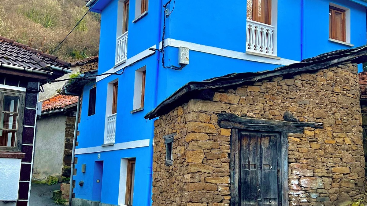 Mieres Ski Chalet | VilladeCelis a view you won't forget, pets are welcome!