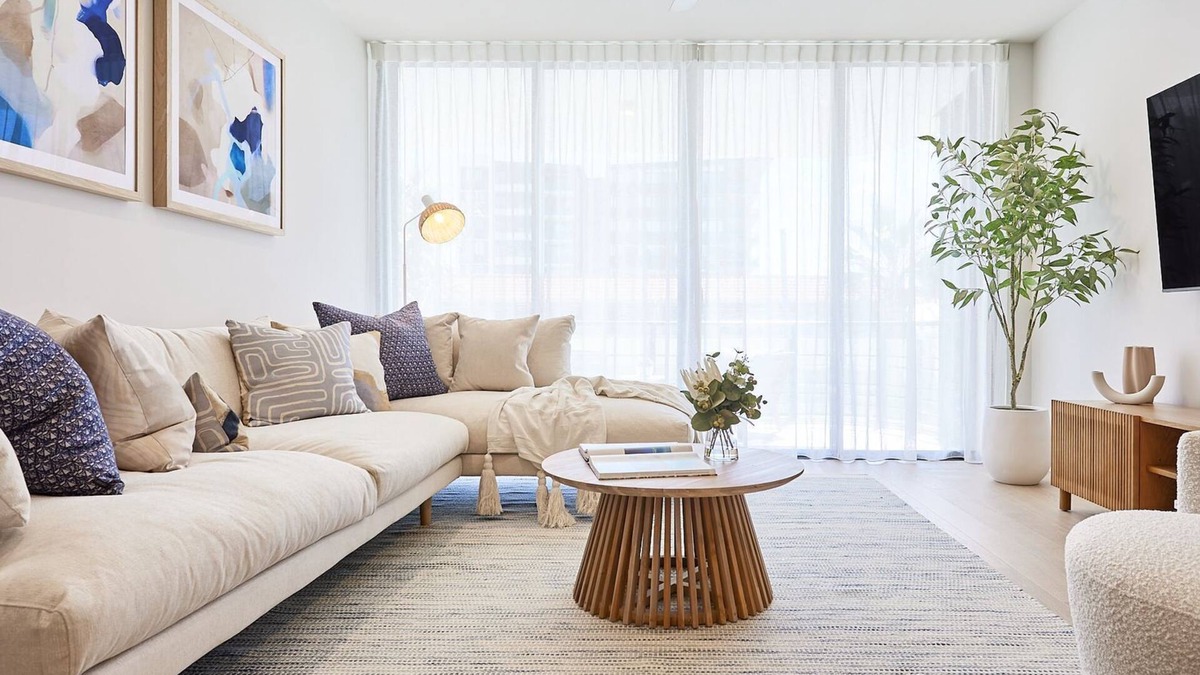 Palm Beach Apartment | Village 305 - Palm Beach Luxury - 3 Night Stays - Linen Provided!