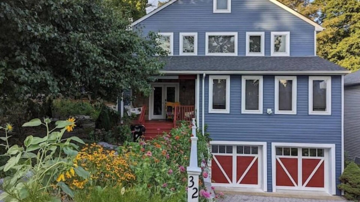Philipstown House | Village 5 bdrm 5 bath with great location in town