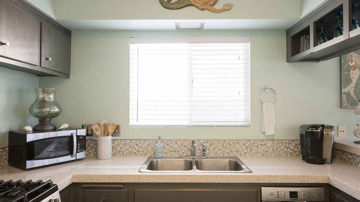 Corona del Mar Apartment | Village Beach Apartment