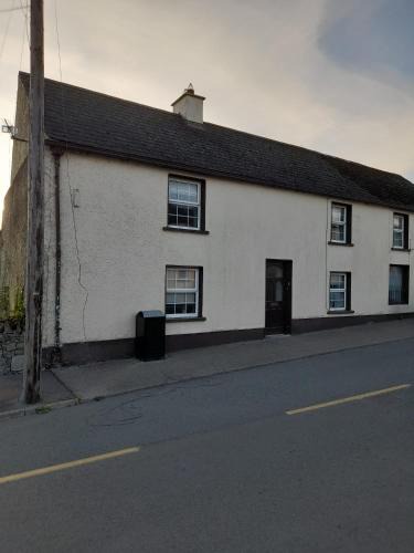Ballyroan House | Village haven
