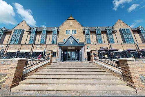 Chapeltown Hotel | Village Hotel Leeds North