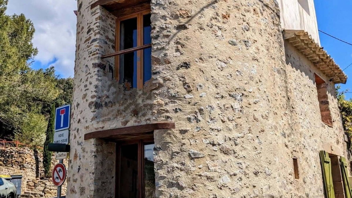 Vailhan House | Village house 10 minutes' walk from Lac des Olivettes
