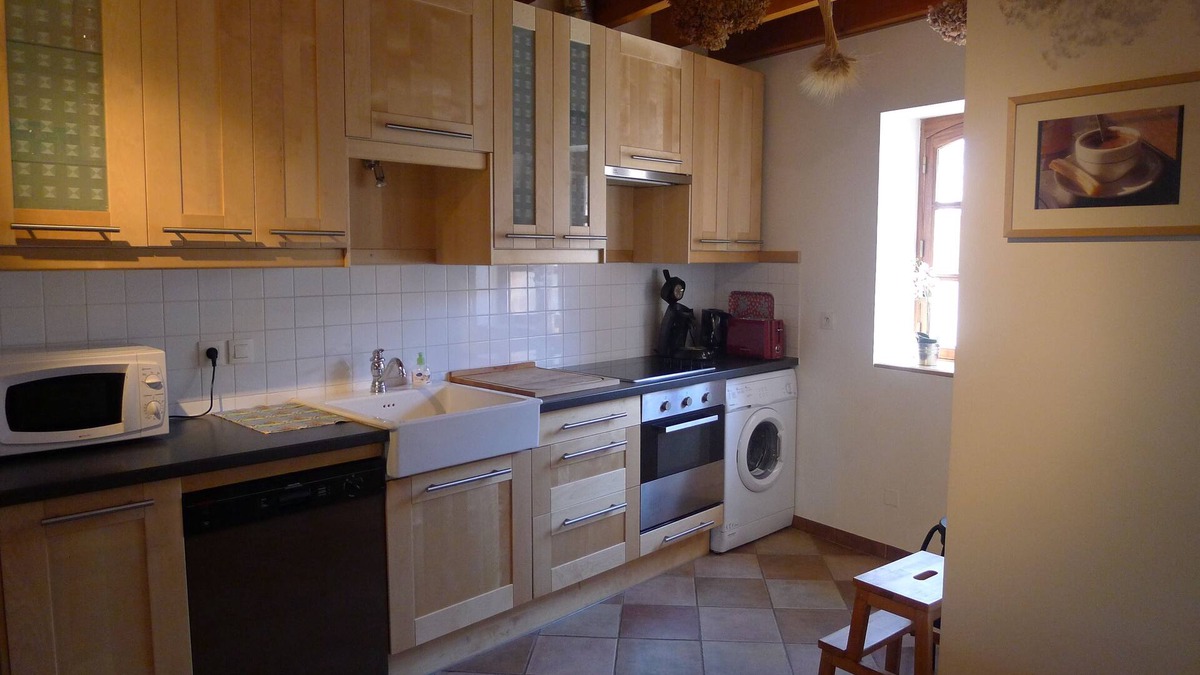 Baziege Apartment | village house