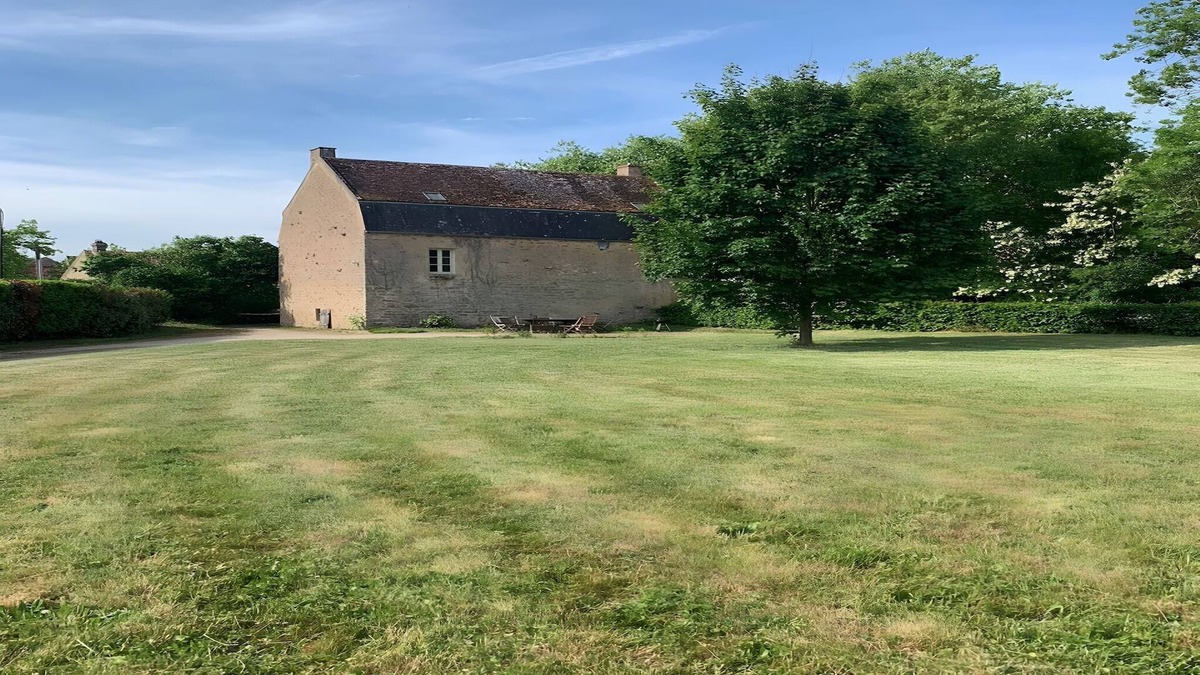 Vault-de-Lugny House | Village House in Burgundy near Vézelay Basilica